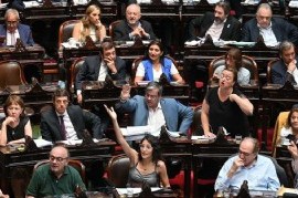 Diputadas y diputados van de cuarto en cuarto… intermedio