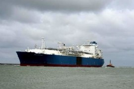 Se desbloqueó el paso de barcos en el Río de la Plata: pusieron a flote al buque que estaba varado