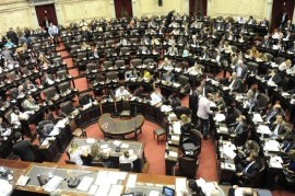 Leve alivio para el Gobierno: Diputados le dio media sanción a la ley de Emergencia Económica