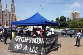 "Por una Navidad Sin Despidos": protesta frente al Palacio Municipal de La Plata y posible acuerdo