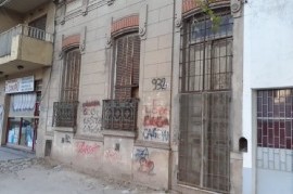 La Plata: en plena zona de dengue y pese a las denuncias vecinales, la Municipalidad no fumiga