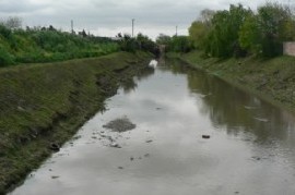 Arroyo El Gato: Por denuncias entre empresas y falta de planificación, dieron de baja una obra clave