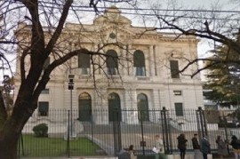 Comerciantes platenses, indignados con el Banco Provincia y los privados: "No bancan nada", dicen