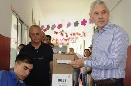 Votó Fabián Cagliardi: "Hoy es el día donde empezamos a poner a Berisso de pie"