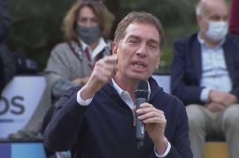 Un senador bonaerense de Juntos insinuó que Diego Santilli es un payaso y poco serio