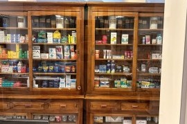 "Disculpe las molestias": Farmacias de La Plata, en alerta por posibilidad de no reponer productos