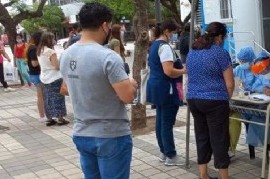 Los contagios de Coronavirus siguen sin dar tregua con sus récords: registran 134.439 casos en 24 hs