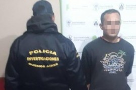 Iba a patear un penal, pero fue detenido por policías vestidos como jugadores de fútbol