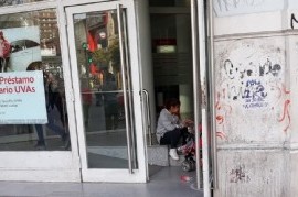 En La Plata, ALQUILAN NIÑOS: los usan para pedir dinero en la calle, bares y restaurantes