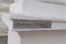 Concejalas de La Plata: una disputa lingüística que terminó chocando con sus propias placas