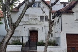 Mujeres peronistas harán un abrazo simbólico a la histórica casa de Vicente López que habitó Perón