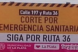 GPS para funcionarios de tránsito de La Plata: colocaron un cartel confuso en la localidad de Olmos