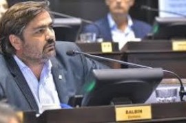 El diputado Emiliano Balbín volvió a exigirle a Axel Kicillof que adhiera al RIGI