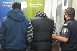 No hay cuarentena en la Zona Roja de La Plata: detienen a padre e hijo acusados de vender cocaína