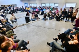 Decisión poco habitual: la UNLP respaldó en La Plata a la lista de candidatos de Fuerza Patria