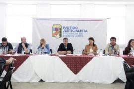 El Consejo del Partido Justicialista bonaerense, con un ojo en la pobreza y otro en apoyo a CFK