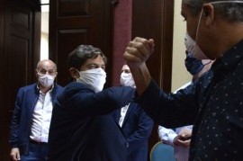 Kicillof recibió a intendentes para ajustar detalles de la "cuarentena administrada"