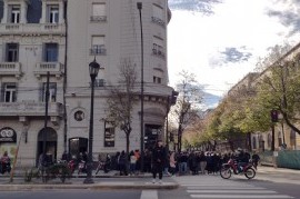 Kicillof y Alak celebran la reapertura del Banco Municipal de La Plata