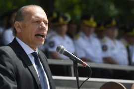 No soy de aquí, ni soy de allá: llegó a su fin la novela del vocero del ministro Sergio Berni