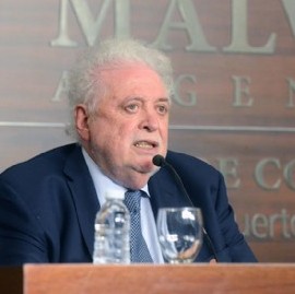 Vacunatorio VIP: el gran escándalo del Gobierno que terminó eyectando al ministro González García