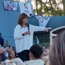 Patricia Bullrich estuvo en La Plata para respaldar a uno de sus precandidatos a intendente