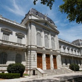 La Corte bonaerense suspendió la controvertida ley jubilatoria del Bapro impulsada por Vidal