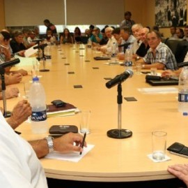 La CGT prepara una movilización junto a trabajadores y empresarios Pyme