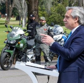 Tras presentar el plan de Seguridad, Fernández dijo que será "implacable" contra la delincuencia