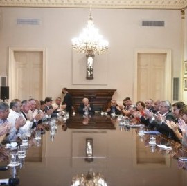 El Consejo del Salario definió que el mínimo aumente un 45 % en cuatro cuotas para llegar a $ 47.850