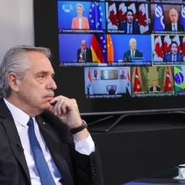 El presidente Alberto Fernández declinó su reelección y en el Frente de Todos florecen candidaturas