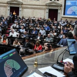El Gobierno fracasó en Diputados y mandó la Ley Ómnibus de nuevo a comisión: Milei, ofuscado