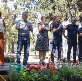 La ministra bonaerense Daniela Vilar y su par Andrés Larroque presentaron el programa Buen Vivir