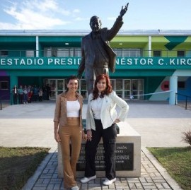 Reapareció Cristina Kirchner en un acto y criticó a Javier Milei, quien le respondió al instante