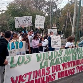 Fentanilo contaminado: familiares de víctimas vuelven a marchar en La Plata