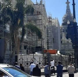 Un hombre quiso suicidarse arrojándose desde el Palacio del Congreso Nacional