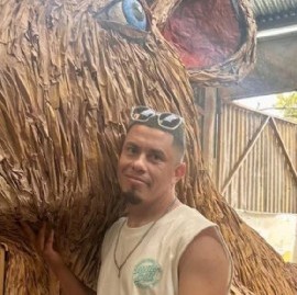 Un capibara gigante: del asesinato de Kim Gómez a un homenaje en la quema de muñecos en La Plata