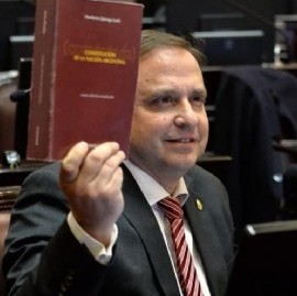 Un senador nacional jujeño anunció que se va del bloque del Frente de Todos