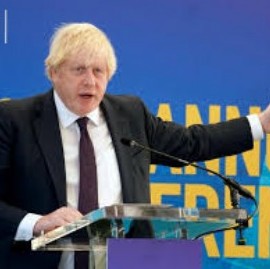 Inquieta al mundo la primera muerte en gran Bretaña por la cepa Omicron.