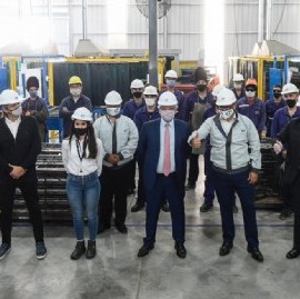 Baradero: El presidente visitó una autopartista nacional que fabricará piezas para Volkswagen